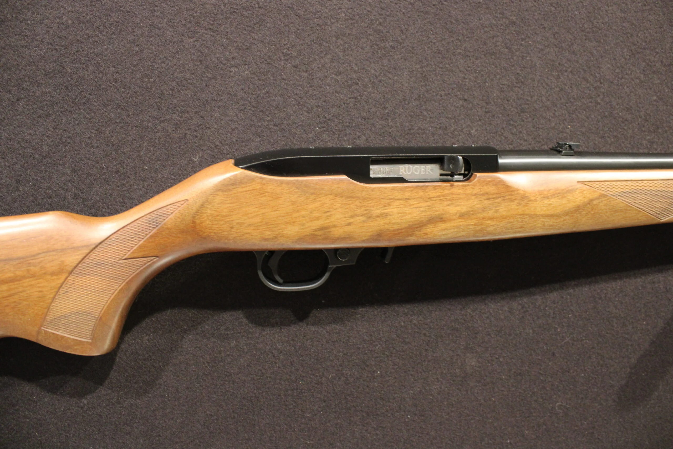 Ruger .22 LR 10/22 Delux Beech Blued